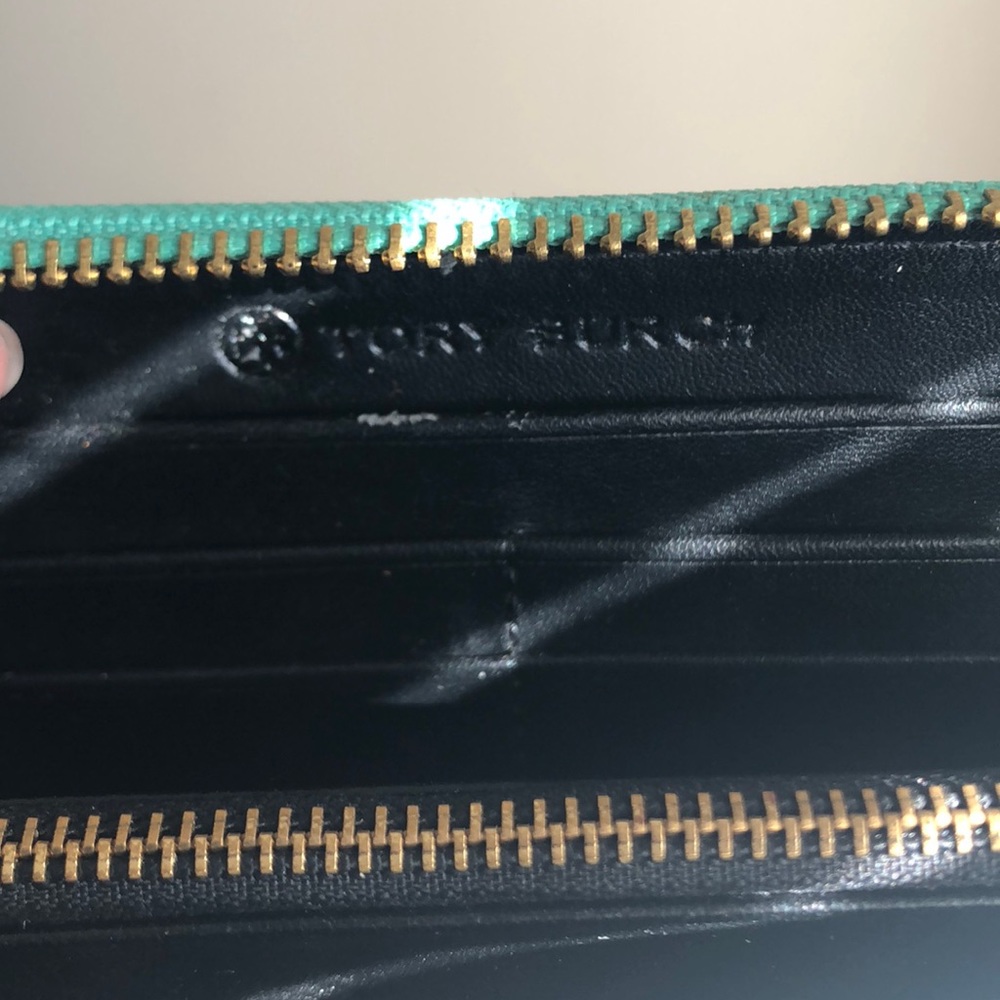 Tory Burch wallet - Picture 7 of 8